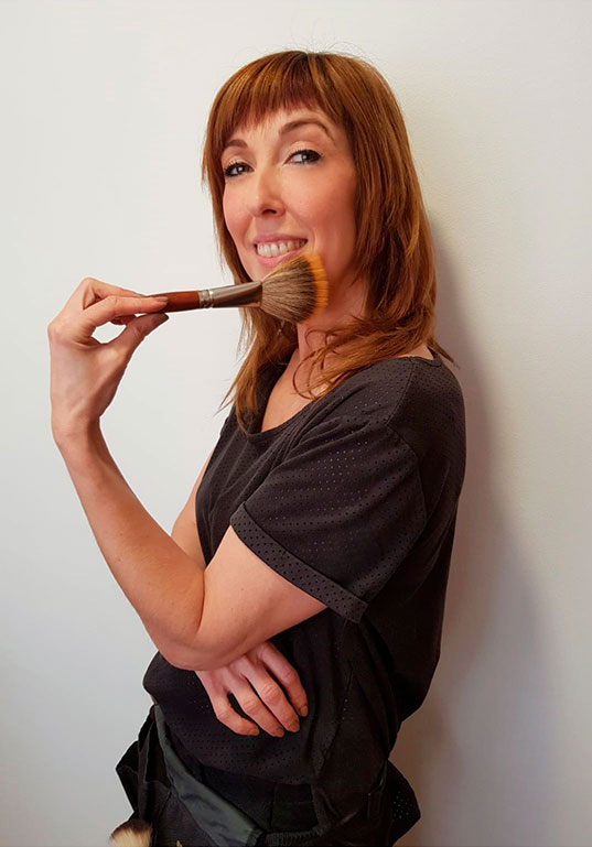 Hola, soy Nuria Serrano Makeup Artist de Barcelona