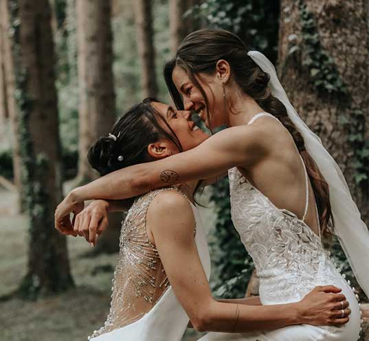 lucen-radiantes-Cristina-y-Yanira-el-dia-de-su-boda