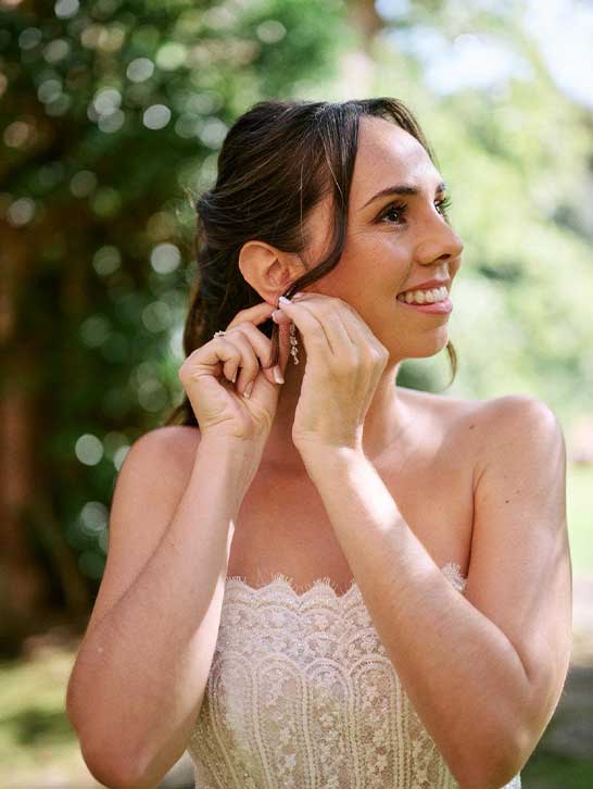 maquillaje-radiante-novia-para-ester Novia maquillada por Nuria Serrano radiante el día de su boda